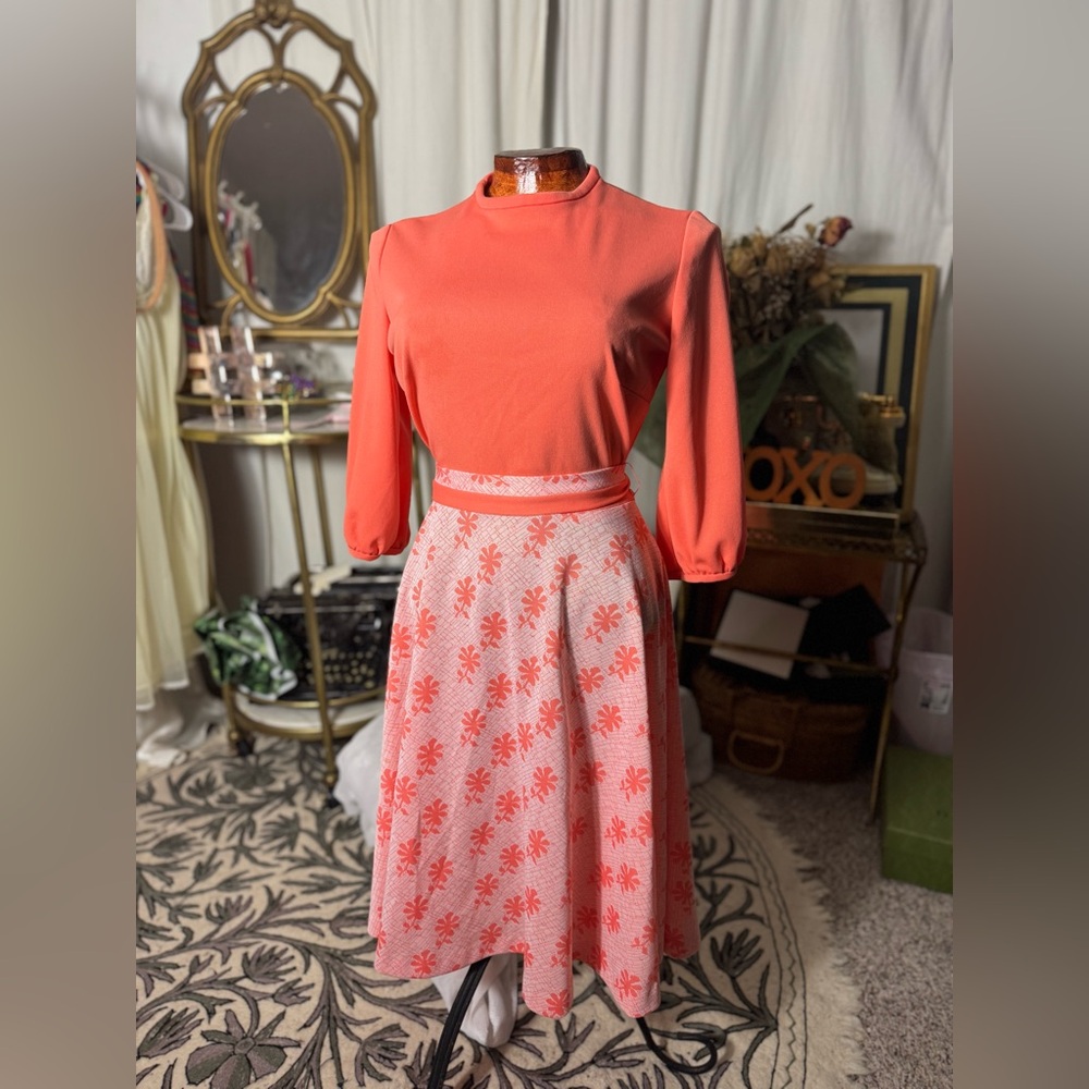 Vintage 70s circle skirt Swing Coral and Pink Floral A-Line Skirt